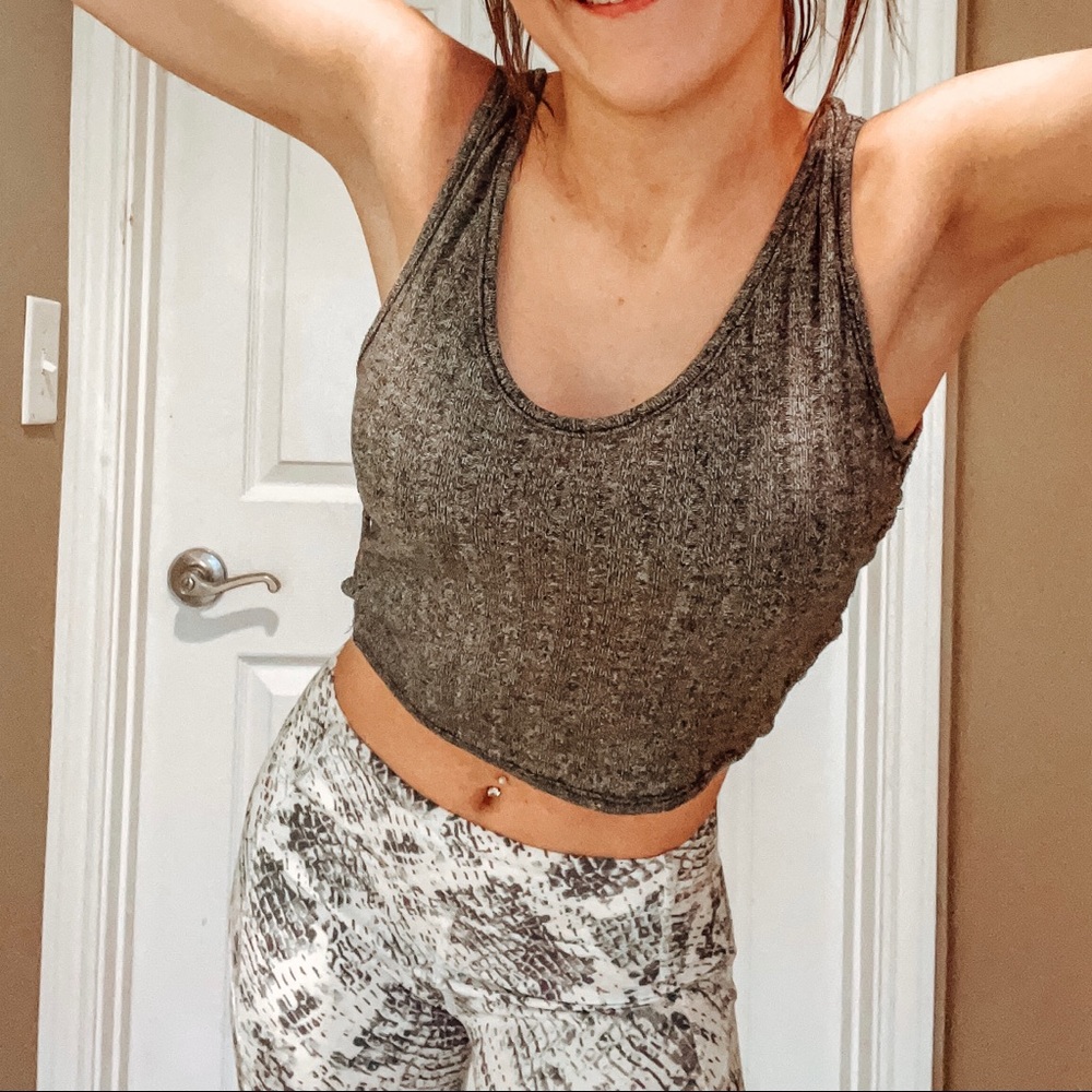 grey crop top